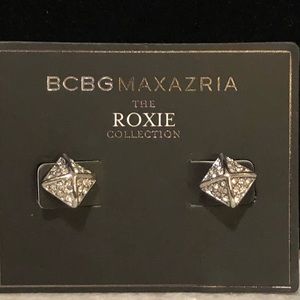 🌕BCBGMaxAzria stud earrings (New With Tags)
